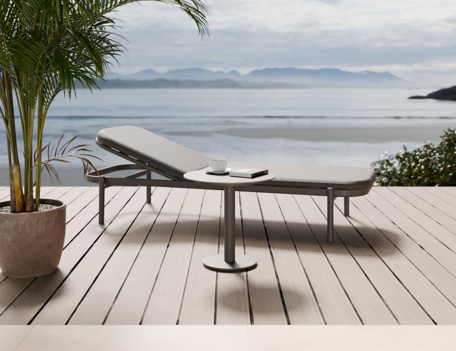 Verano Sun Lounge - Charcoal - with Side Table - Granite Grey Cushions