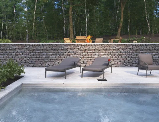 Verano Sun Lounge - Charcoal - with Side Table - Husk Cushions, Aluminium