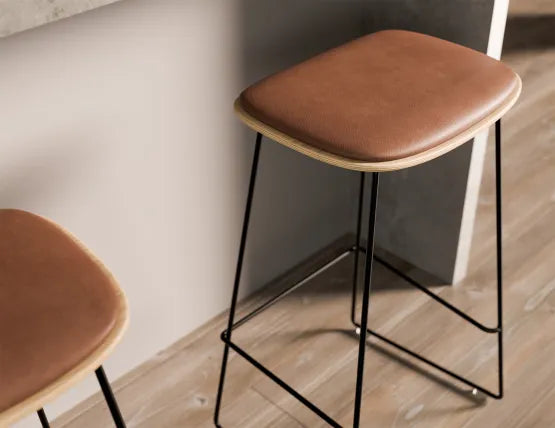 Elva Stool - Natural Seat - Tan Pad - Black Frame - 67cm (Kitchen Bench Height), Leather