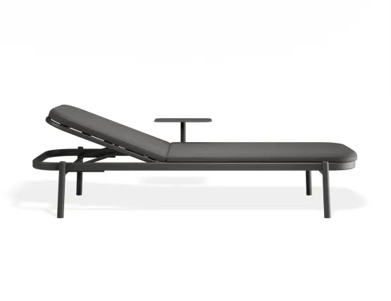 Verano Sun Lounge - Charcoal - with Side Table - Husk Cushions, Aluminium
