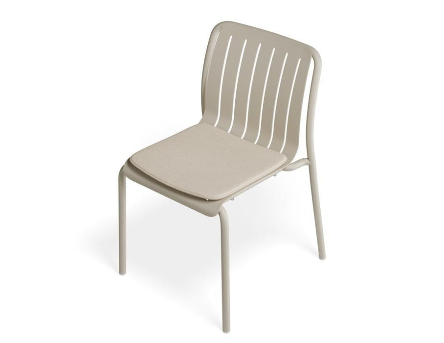 Roku Dining Chair - Outdoor - Latte - Chair with Husk Cushion