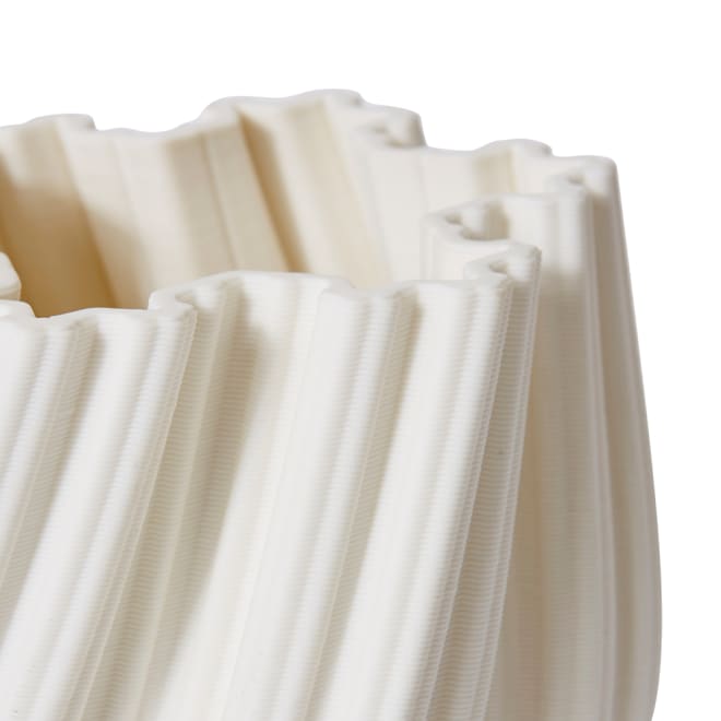 Avalon Vase - White, 20cm (H)