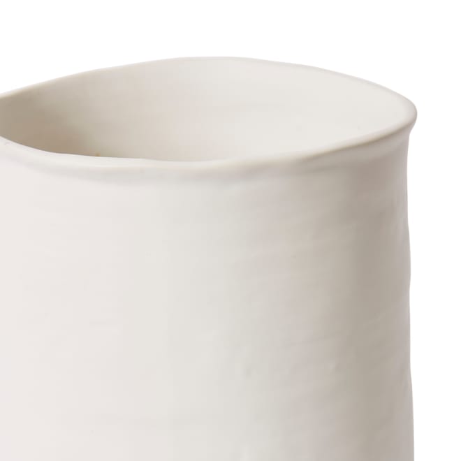 Yvette Vase - Matt White, 25cm (H)