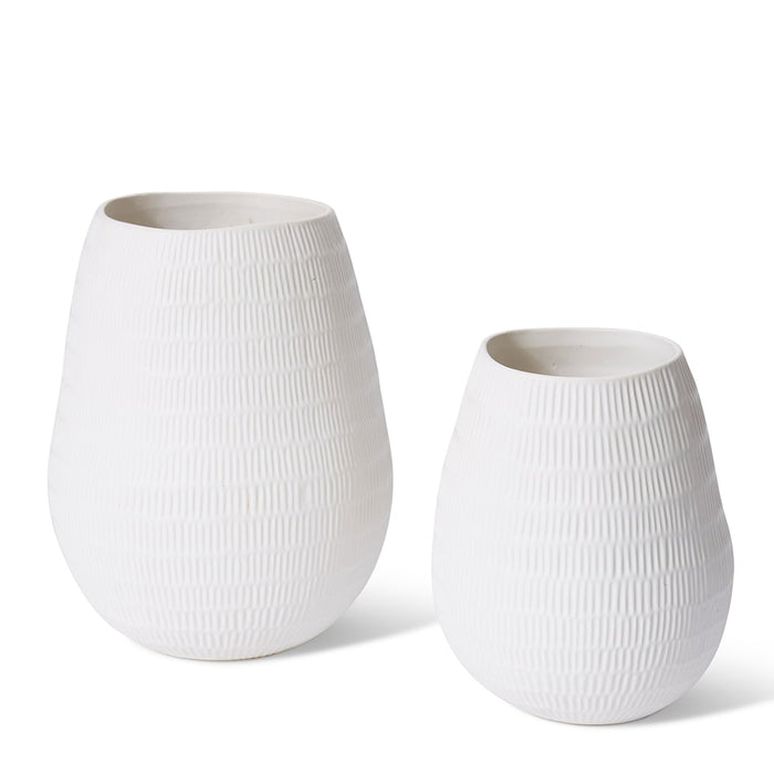 Juana Vase - White, 26cm (H)