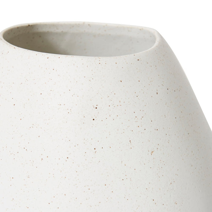 Matias Vase - Sandy White, 25cm (H)