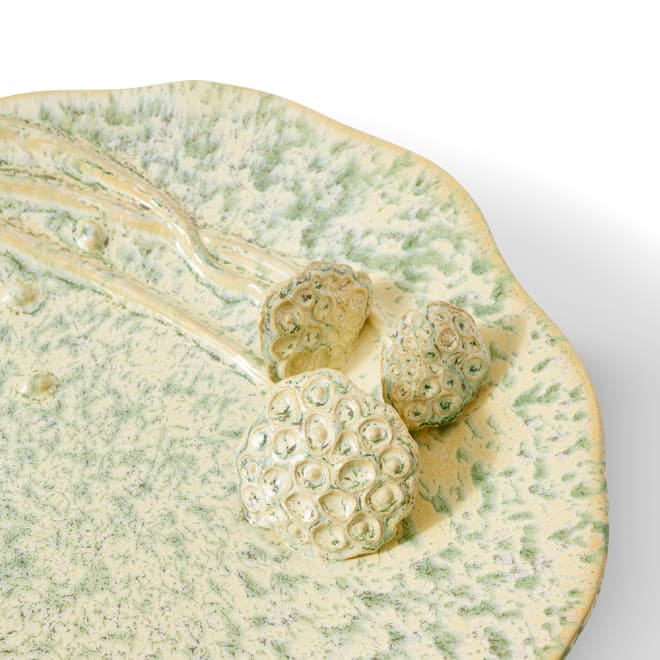 Sueko Lotus Shallow Bowl - Soft Green, 7cm (H)