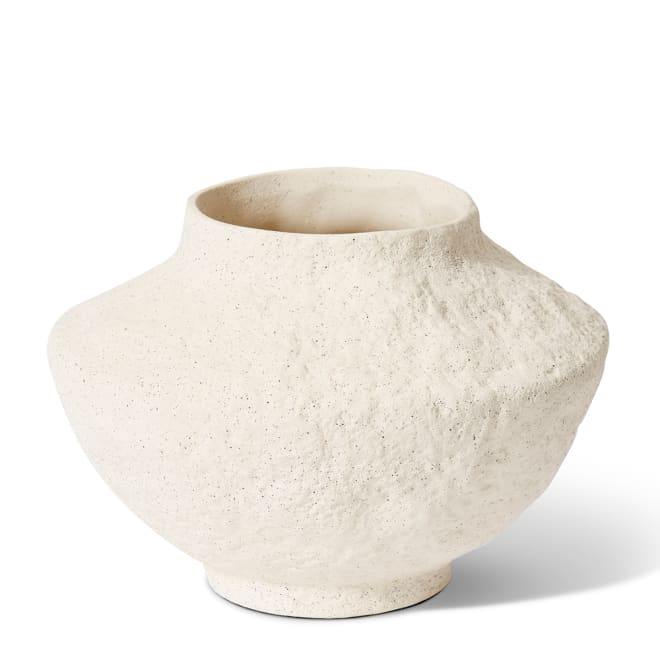 Kajiso Vessel - Ivory, 21cm (H)