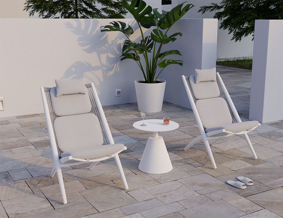 Minori Lounge Chair - Outdoor - White - Light Grey Cushion